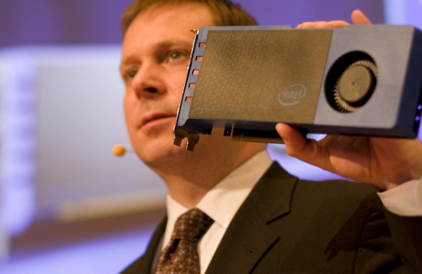 Компания Intel мельком показала свою первую видеокарту в небольшом видеоролике. 