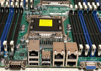 MB SuperMicro X9DRi-LN4F+ rev. 1.20A LGA2011